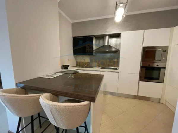 Tirane, jepet me qera apartament 2+1+Aneks , 118 m² 1.300 € (Etc-ja)