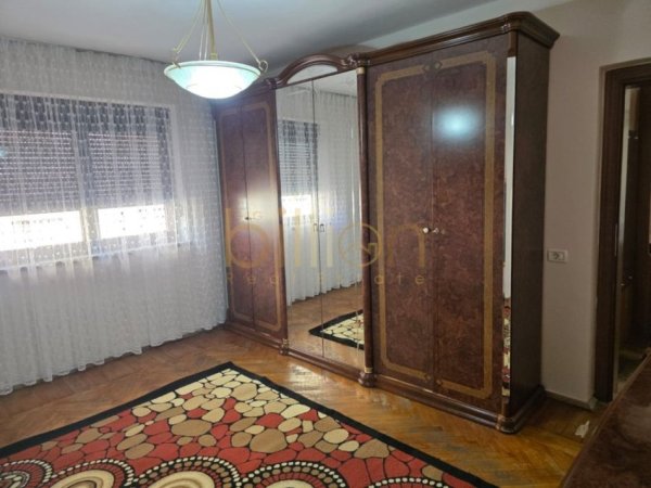 Tirane, jepet me qera apartament 2+1 , 90 m² 500 € (SELVIA)