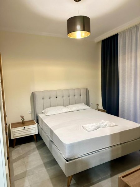 Tirane, jap me qera apartament 1+1+Ballkon Kati 1, 70 m² 650 € (Jordan Misja)