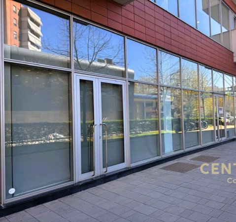 Tirane, jepet me qera ambjent biznesi Kati 0, 250 m² 5.000 € (Delijorgji)