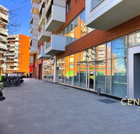 Tirane, jepet me qera ambjent biznesi Kati 0, 250 m² 5.000 € (Delijorgji)