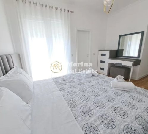 Tirane, jepet me qera apartament 2+1+Ballkon Kati 8, 100 m² 1.250 € (Rruga Musa Maci)