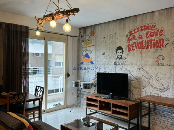 Tirane, jepet me qera apartament 1+1+Ballkon Kati 2, 67 m² 600 € 