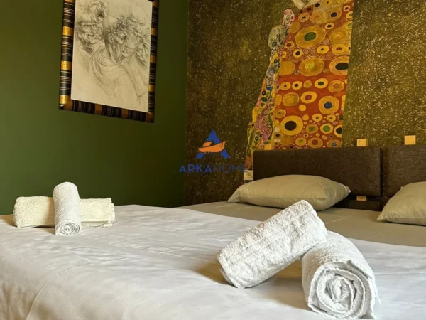 Tirane, jepet me qera apartament 1+1+Ballkon Kati 2, 67 m² 600 € 