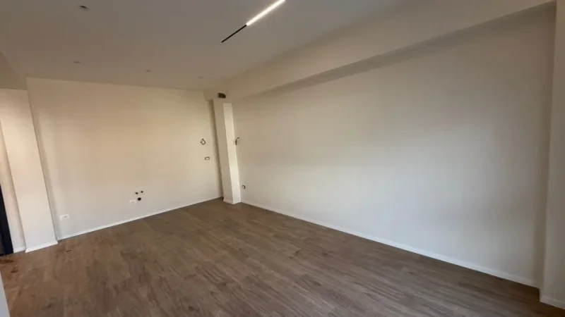 Tirane, shitet apartament 1+1 , 55 m² 91.443 € (pranë Kompleksit Mangalem)