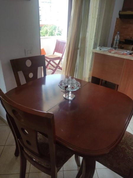 Tirane, jepet me qera apartament 2+1 Kati 3, 98 m² 580 € (SIRI KODRA)