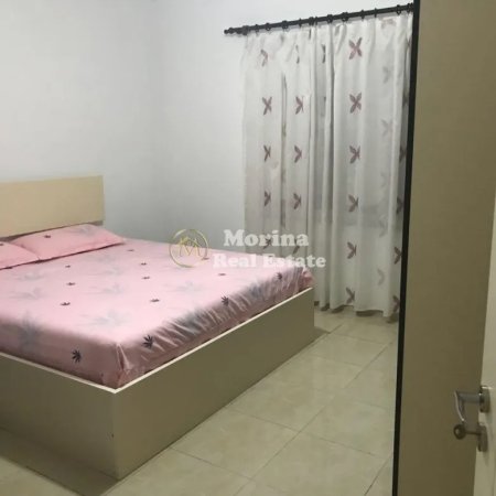 Tirane, jepet me qera Vile 1+1 Kati 1, 88 m² 400 € (Rruga Jordan Misja)