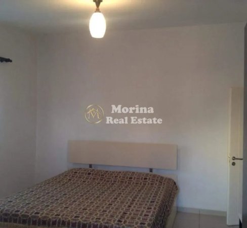 Tirane, jepet me qera Vile 1+1 Kati 1, 88 m² 400 € (Rruga Jordan Misja)