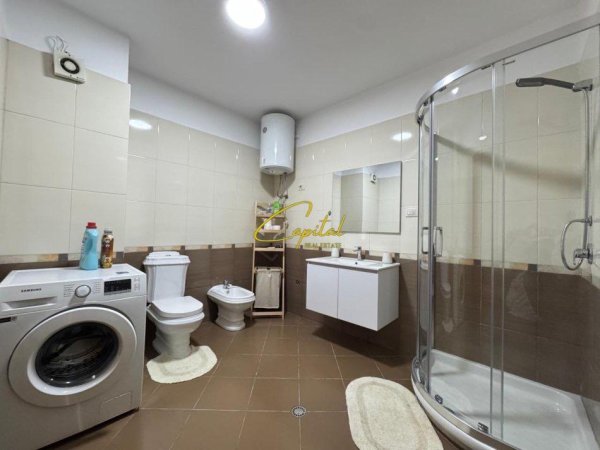 Tirane, jepet me qera apartament 1+1 Kati 5, 70 m² 750 € (RRUGA E KAVAJES)