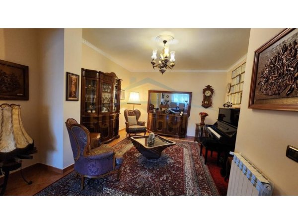 Durres, shitet apartament 3+1+Ballkon Kati 6, 168 m² 295.000 € 