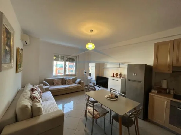 Durres, shitet apartament 1+1+Ballkon Kati 2, 135.000 € 