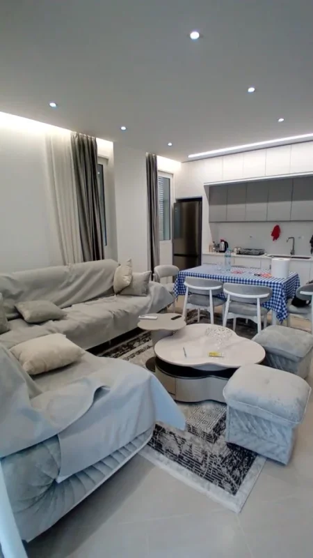 Tirane, shes apartament 2+1 Kati 5, 103 m² (Rruga e Kavajes)