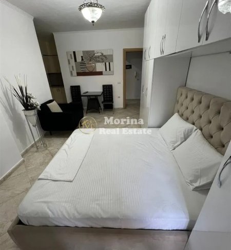 Tirane, jepet me qera garsonier Kati 3, 46 m² 500 € (Rruga e Barrikadave)