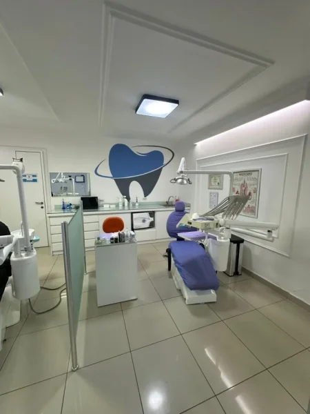 Tirane, shitet ambjent biznesi Kati 0, 42 m² 125.000 € (Rruga Myslym Keta)