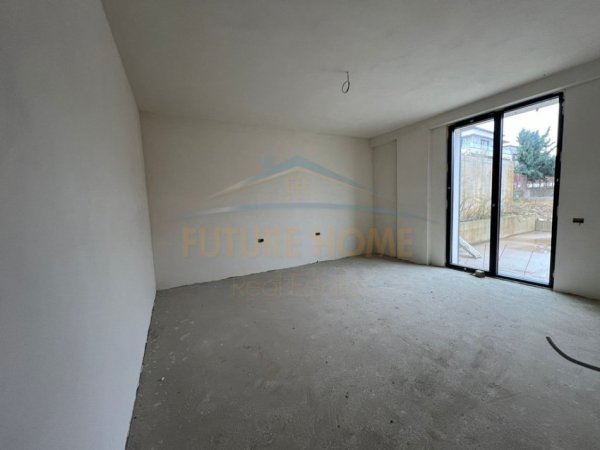 Tirane, shitet apartament 2+1+Ballkon Kati 1, 160 m² 500.000 € (Tulipan Residence)