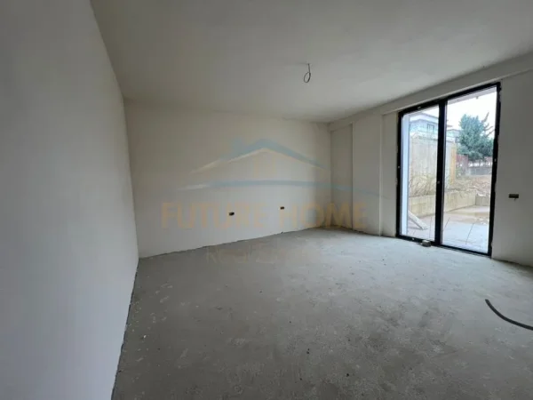 Tirane, shitet apartament 2+1+Ballkon Kati 1, 160 m² 500.000 € (Tulipan Residence)