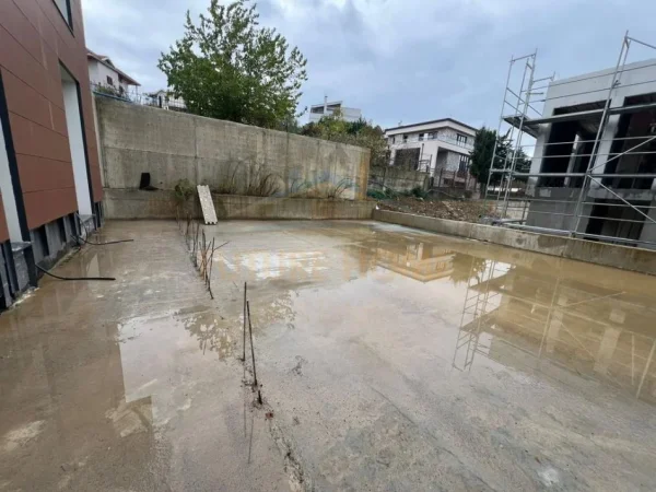 Tirane, shitet apartament 2+1+Ballkon Kati 1, 160 m² 500.000 € (Tulipan Residence)