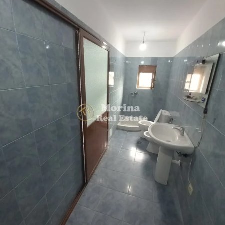 Tirane, jepet me qera shtepi 2+1 Kati 2, 75 m² 240 € (Kombinat)