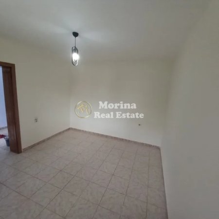 Tirane, jepet me qera shtepi 2+1 Kati 2, 75 m² 240 € (Kombinat)