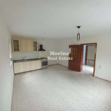 Tirane, jepet me qera shtepi 2+1 Kati 2, 75 m² 240 € (Kombinat)