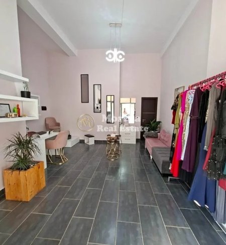 Tirane, shitet ambjent biznesi Kati 0, 37 m² 75.000 € (Astir)