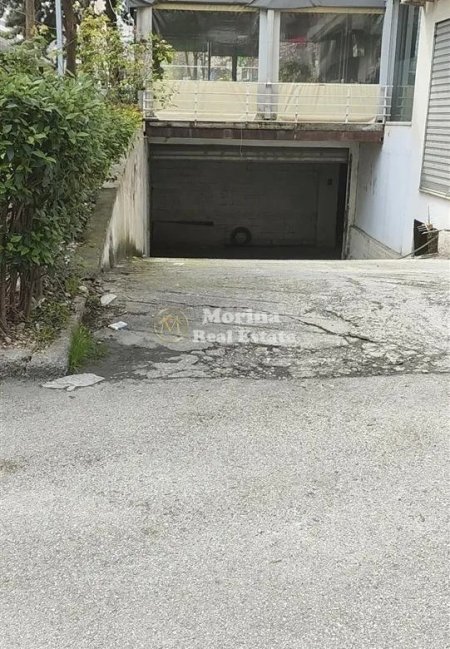 Tirane, shitet garazh | post parkimi Kati -1, 45 m² 50.000 € (Kristal Center)