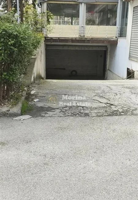 Tirane, shitet garazh | post parkimi Kati -1, 45 m² 50.000 € (Kristal Center)