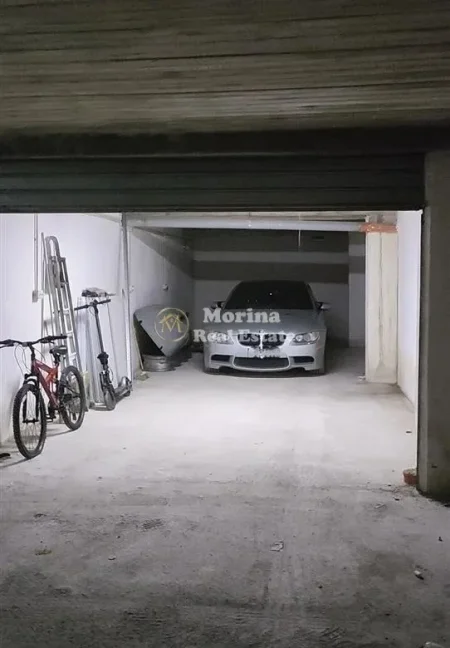 Tirane, shitet garazh | post parkimi Kati -1, 45 m² 50.000 € (Kristal Center)