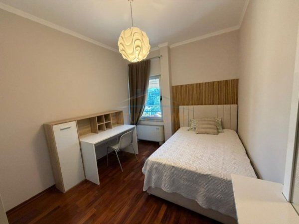 Tirane, jepet me qera apartament 2+1 Kati 6, 113 m² 1.500 € (Galeria ETC, Bulevardi “Bajram Curri”)