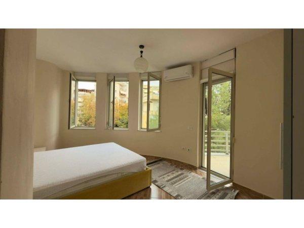 Tirane, shes apartament Kati 3, 117 m² 150.000 € (Fresk)