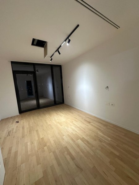 Tirane, shitet apartament 2+1+Aneks+Ballkon Kati 5, 130 m² 446.300 € (Rruga Kosovareve)