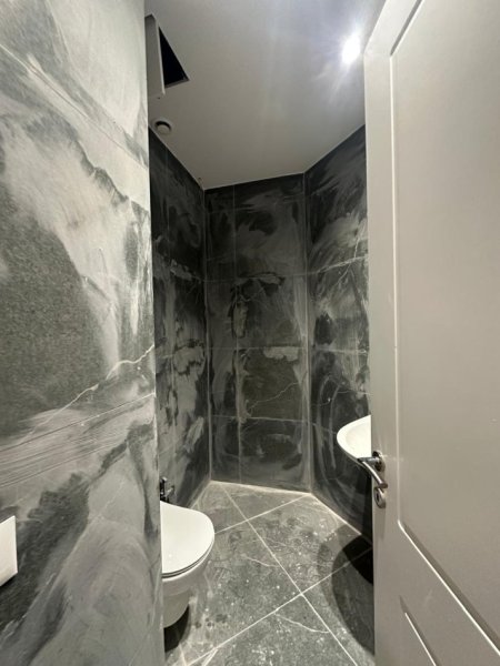 Tirane, shitet apartament 2+1+Aneks+Ballkon Kati 5, 130 m² 446.300 € (Rruga Kosovareve)