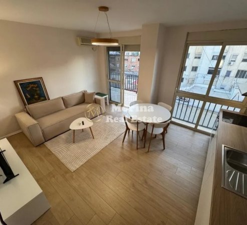 Tirane, jepet me qera apartament 1+1 Kati 5, 70 m² 750 € (Rruga e Kavajes)