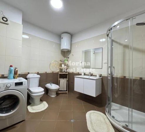 Tirane, jepet me qera apartament 1+1 Kati 5, 70 m² 750 € (Rruga e Kavajes)