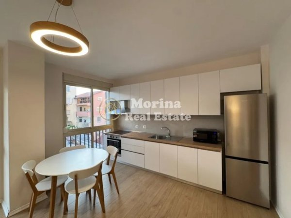 Tirane, jepet me qera apartament 1+1 Kati 5, 70 m² 750 € (Rruga e Kavajes)