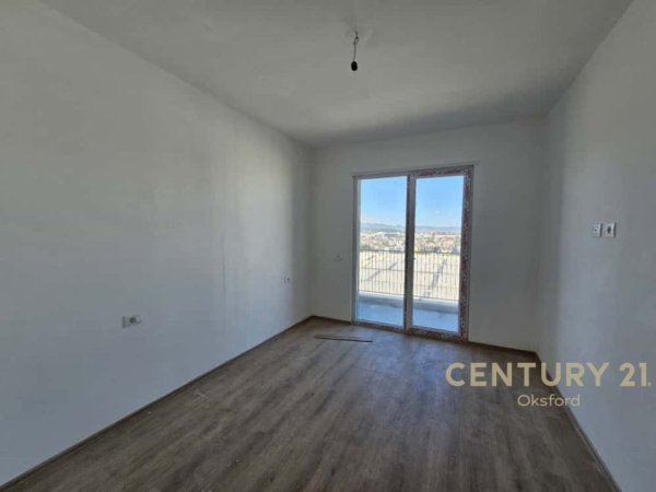 Tirane, shitet apartament 2+1+Ballkon Kati 6, 95 m² 104.000 € 