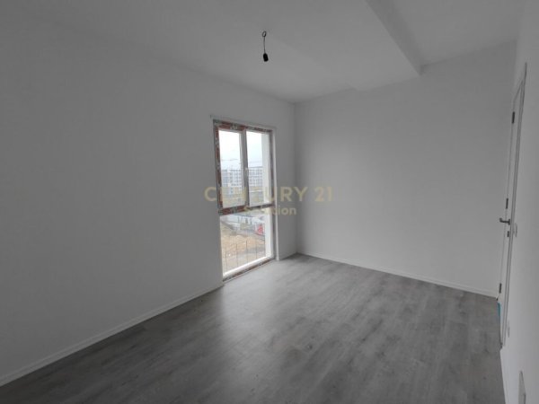 Tirane, shitet apartament 2+1+Ballkon Kati 6, 84 m² 105.000 €