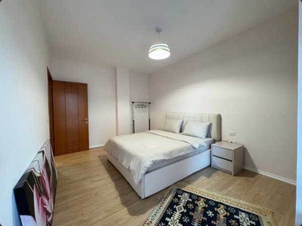Tirane, jepet me qera apartament 1+1 Kati 5, 70 m² 750 € (rruga kavajes)
