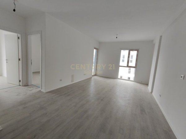 Tirane, shitet apartament 2+1+Ballkon Kati 6, 84 m² 105.000 €