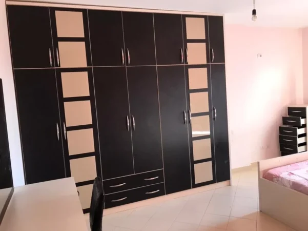 Tirane, jepet me qera apartament 2+1 Kati 3, 78 m² 420 € (kamez)