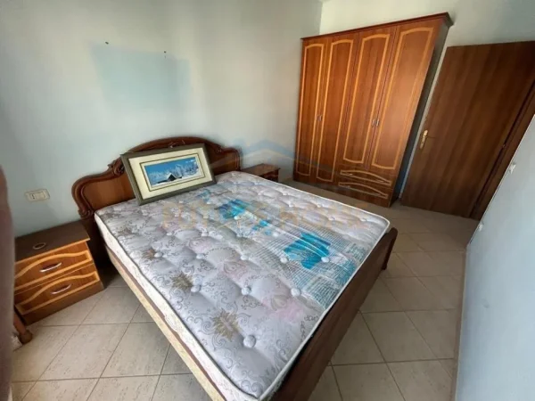 Tirane, shitet apartament 2+1+Ballkon Kati 5, 74 m² 68.000 € (Shkembi i Kavajes)