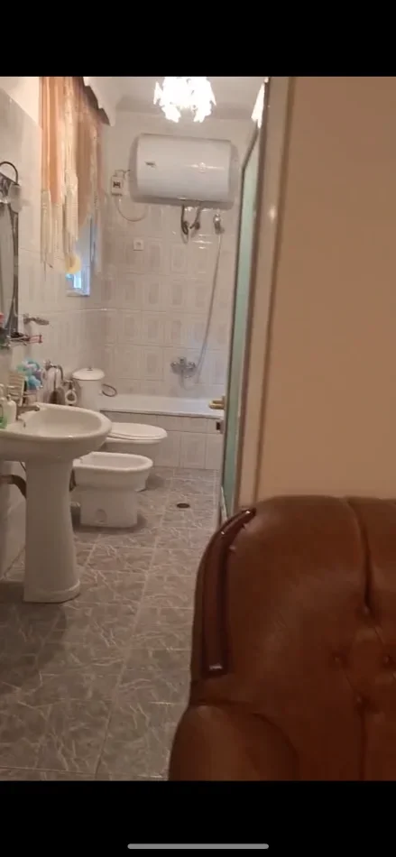 Korce, jepet me qera Vile 2 Katshe , 150 €/nata whats up: 0684442134