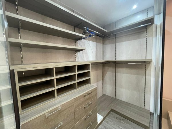 Tirane, jepet me qera apartament 2+1+Aneks+Ballkon Kati 9, 115 m² 1.200 € 