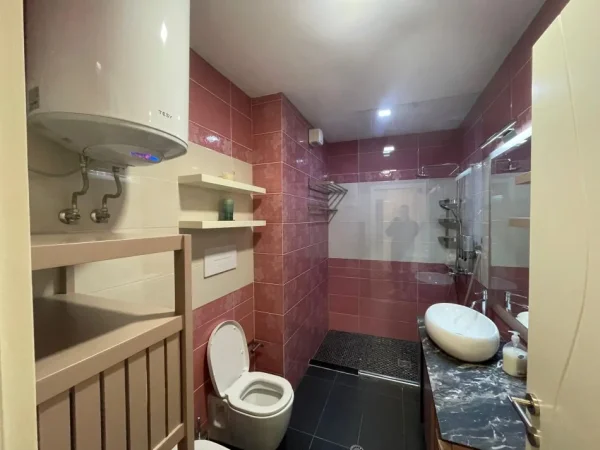 Tirane, jepet me qera apartament 2+1+Aneks+Ballkon Kati 9, 115 m² 1.200 € 