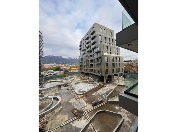 Tirane, shitet apartament 2+1+Ballkon Kati 2, 114 m² (Ali Demi)