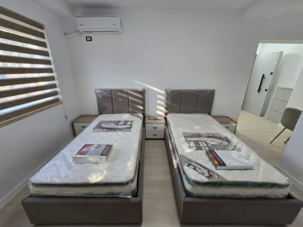 Tirane, jepet me qera garsonier Kati 2, 34 m² 500 € (Piazza Sheshi Skenderbej)