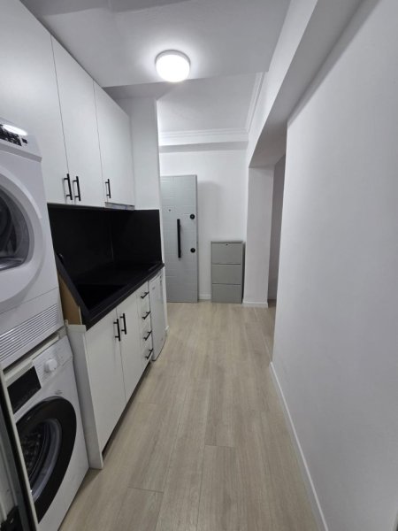 Tirane, jepet me qera garsonier Kati 2, 34 m² 500 € (Piazza Sheshi Skenderbej)