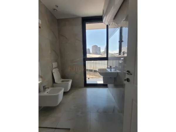 Tirane, jepet me qera apartament 2+1 Kati 2, 131 m² 1.400 € 