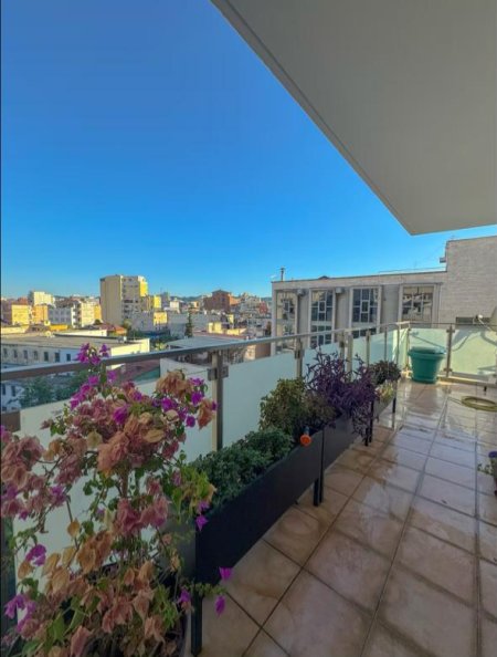 Tirane, jepet me qera apartament 2+1+Ballkon Kati 6, 90 m² 850 € (Prokuroria e Tiranes)