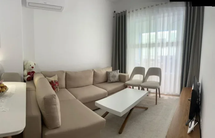 Tirane, jepet me qera apartament 1+1+Ballkon Kati 2, 65 m² 450 € (Kompleksi Kaimi)